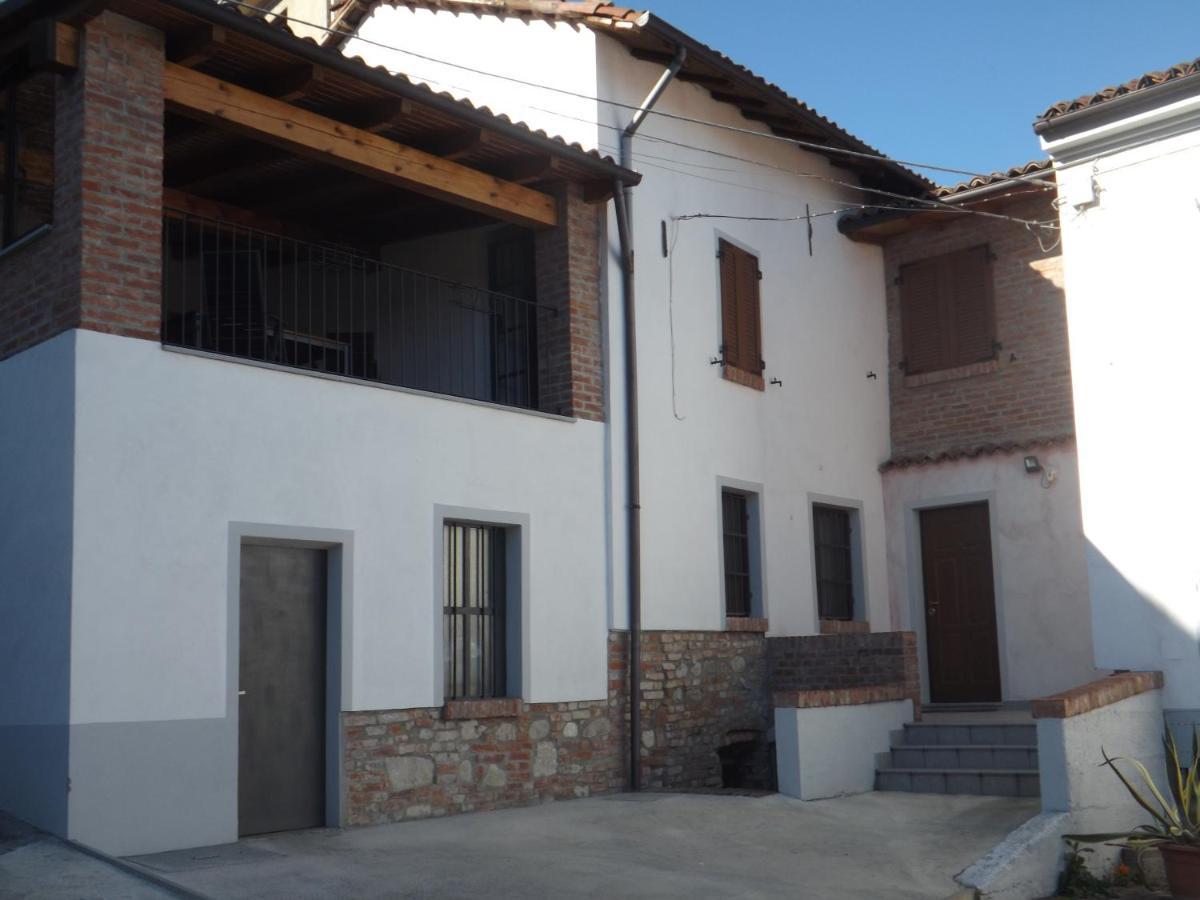 לינה וארוחת בוקר Lu (Piedmont) Domus Amica מראה חיצוני תמונה